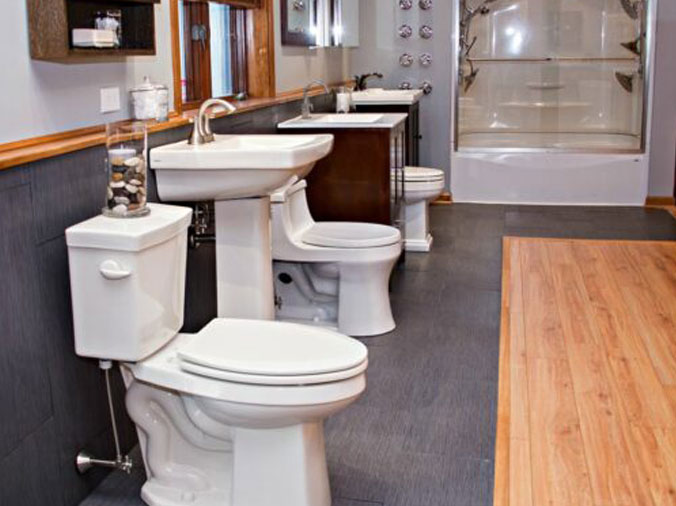 Toilets and sinks in the Expressions Plumbing Design Showroom Stroudsburg